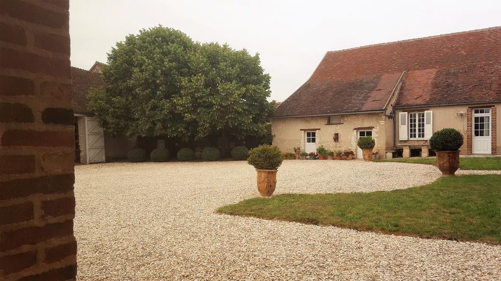 Tourterelle, A Proximite De Auxerre Et Chablis Villa Hauterive  Buitenkant foto